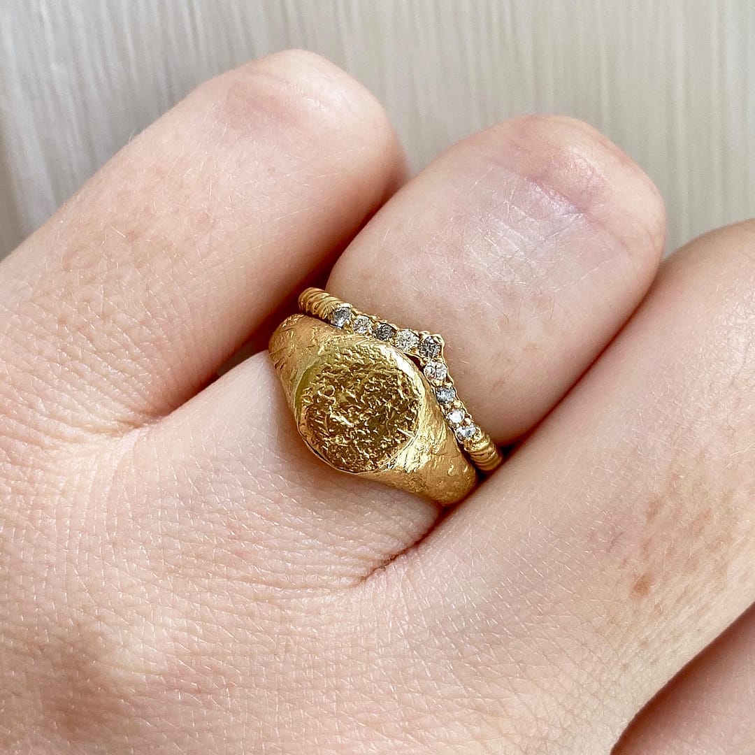 Natalie Perry Jewellery, Wishbone Wedding Ring, model 3