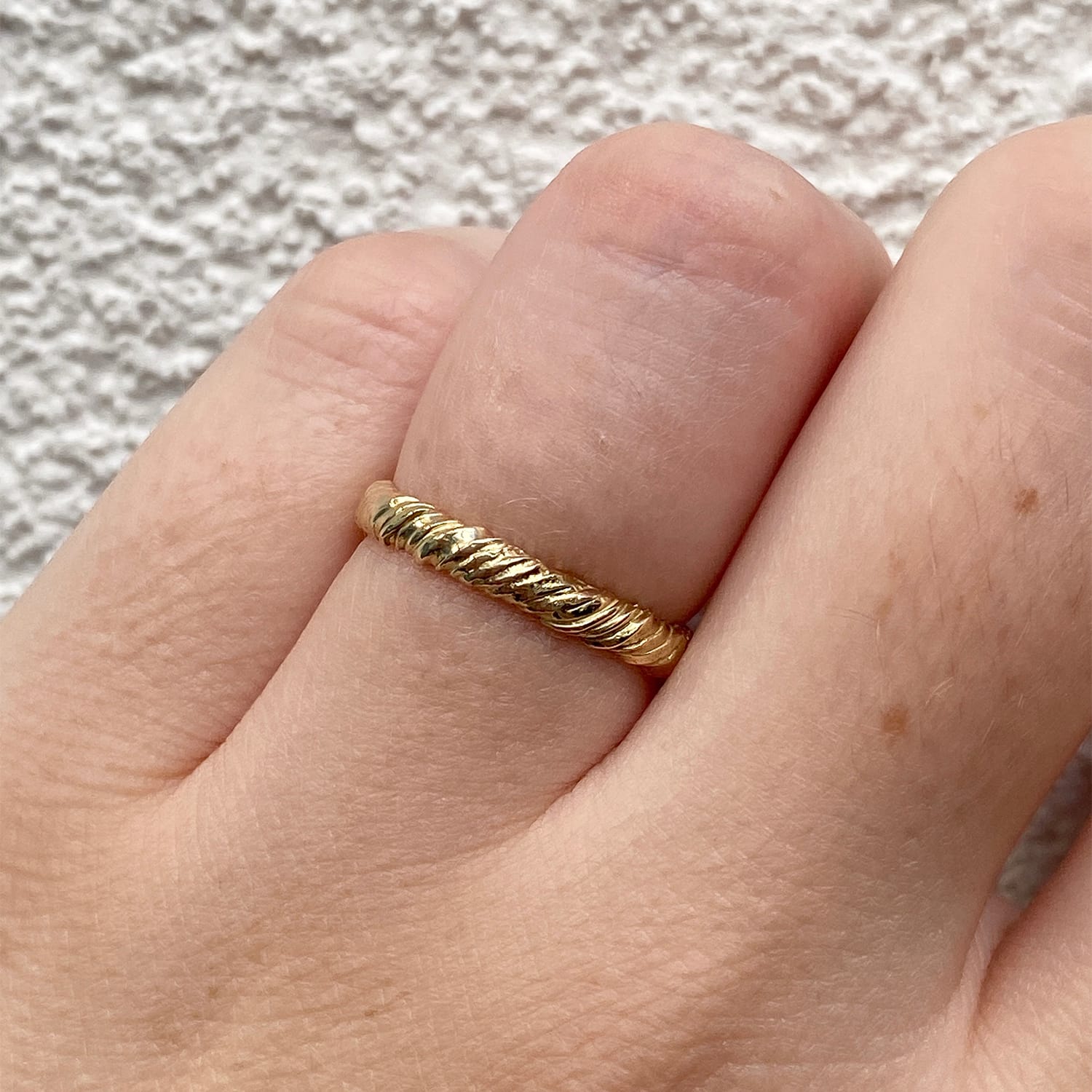 Natalie Perry Jewellery 3mm wedding band in solid gold